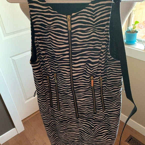 Michael Kors Dress - Picture 2 of 4